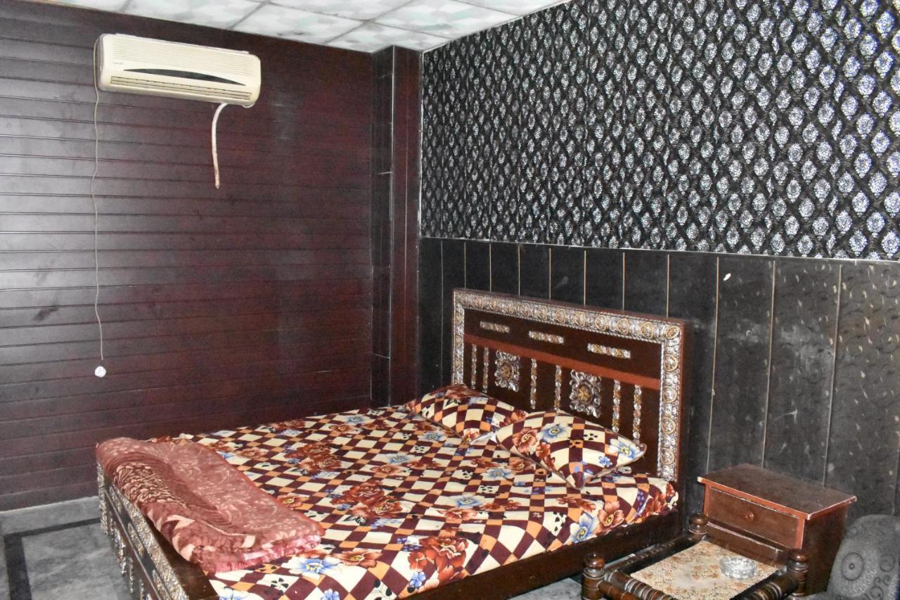 New Taj Palace Hotel Lahore Bagian luar foto